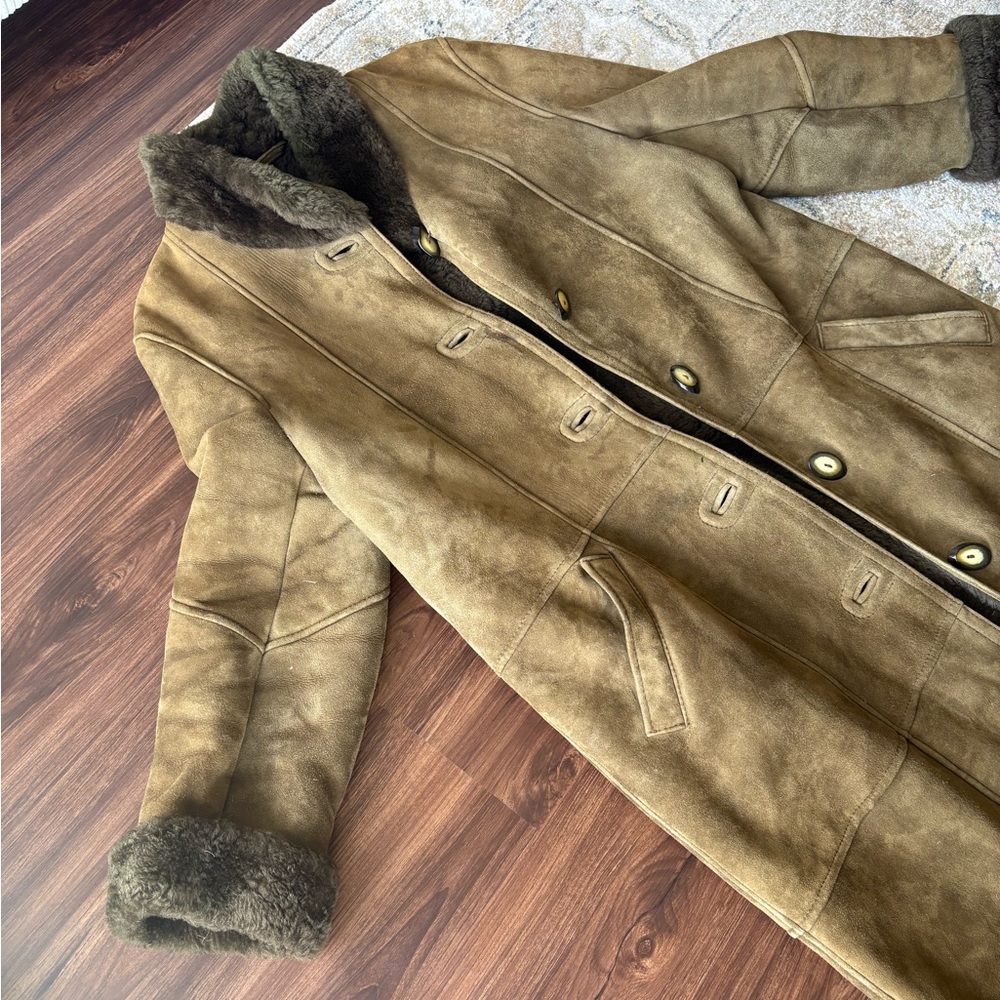 Vintage Burberry Shearling Coat - Picture 2 of 4